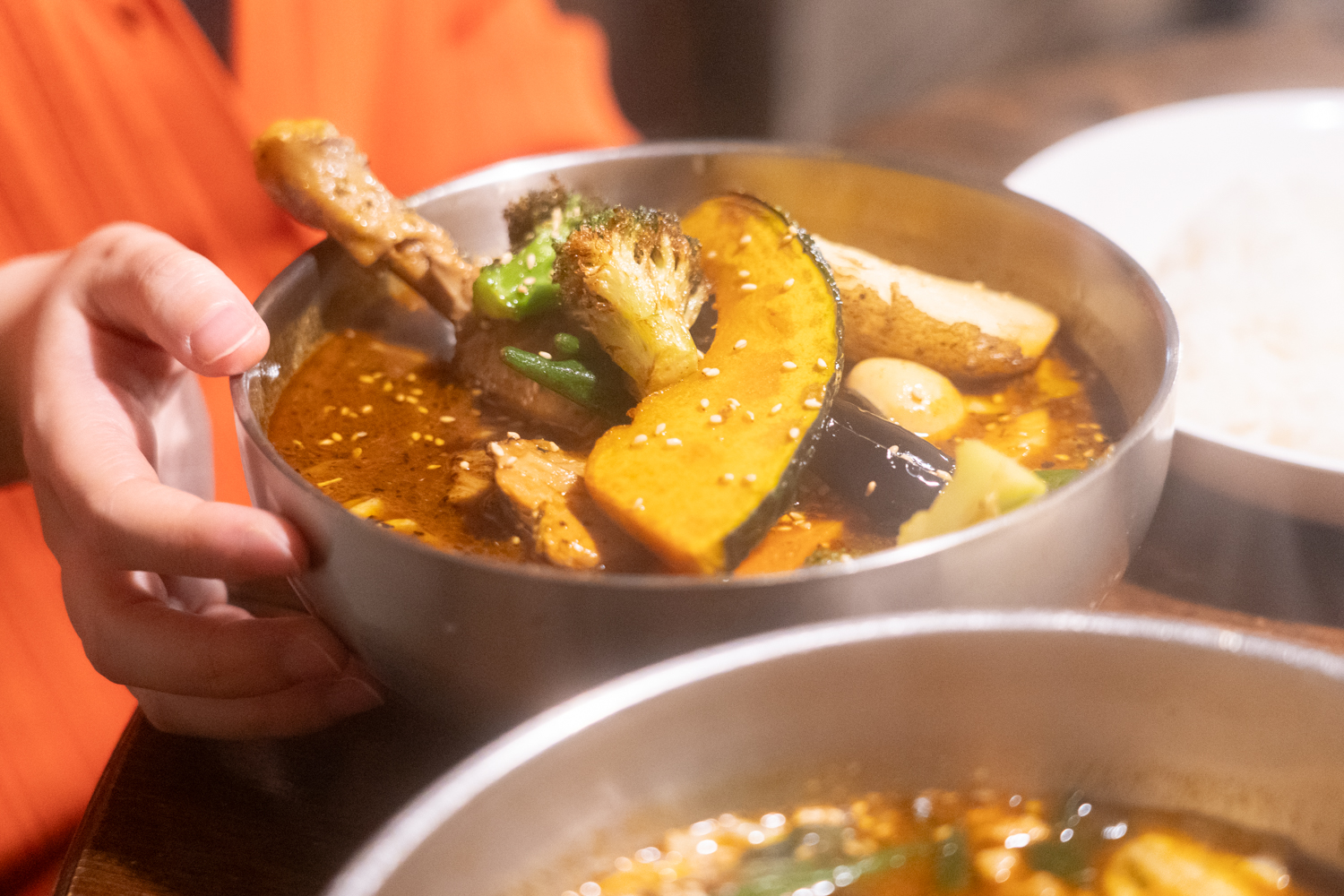 【アジアンスープカレーべす】濃い出汁スープは中毒性高し。具沢山・スープ多めも嬉しい。